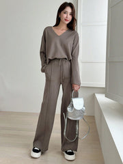 DROP SHOULDER TOP & DRAWSTRING WAIST KNIT PANTS
