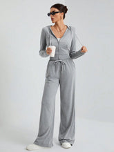 STREET STYLE HOODED MID-FRONT ZIPPER WITH WIDE-LEG TROUSER