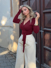 SOFT WRAP V-NECK LONG SLEEVE CROPPED TIGHT TOP