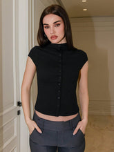 MOCK NECK CAPPED SLEEVE BUTTON UP TOP