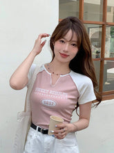 STYLISH LETTER GRAPHIC RAGLAN SLEEVE NOTCH NECK TEE