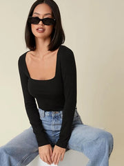 SQUARE NECK FORM FITTED TEE-BLACK