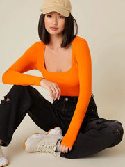 SQUARE NECK FORM FITTED TEE-BLACK