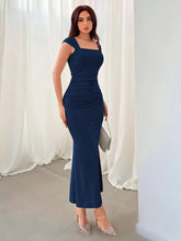 SOLID COLOR SIMPLE DAILY SQUARE NECKLINE DRESS