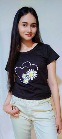 HEART AND FLORAL PRINT TEE-BLACK
