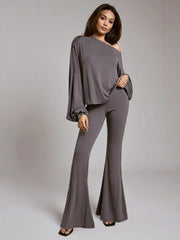 OFF-SHOULDER LOOSE-FIT TOP WITH FLARE MAXI PANT