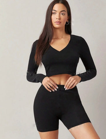 SOLID V-NECK LONG SLEEVES CROP TEE